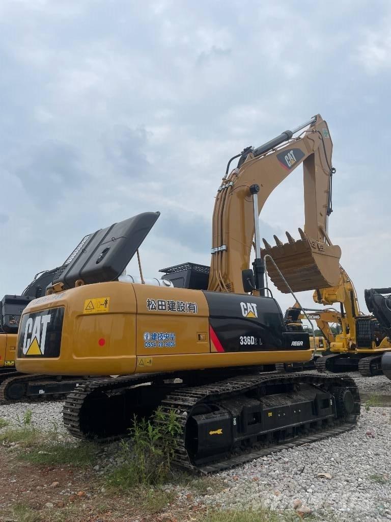 CAT 336D2 حفارات زحافة