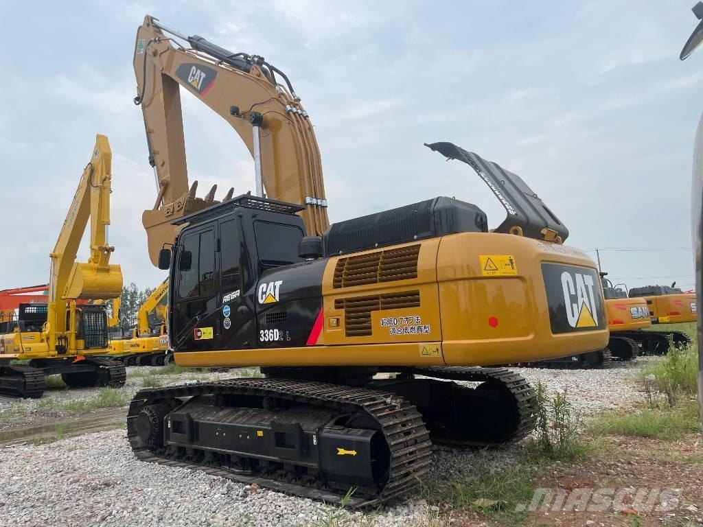 CAT 336D2 حفارات زحافة