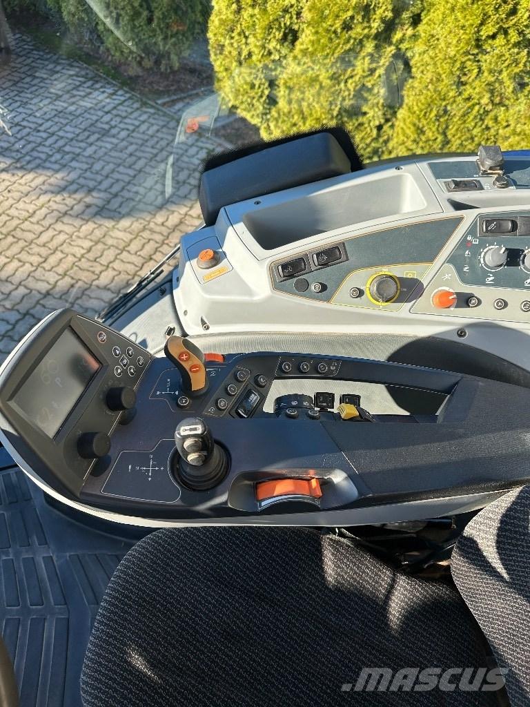 Valtra T234 VERSU الجرارات