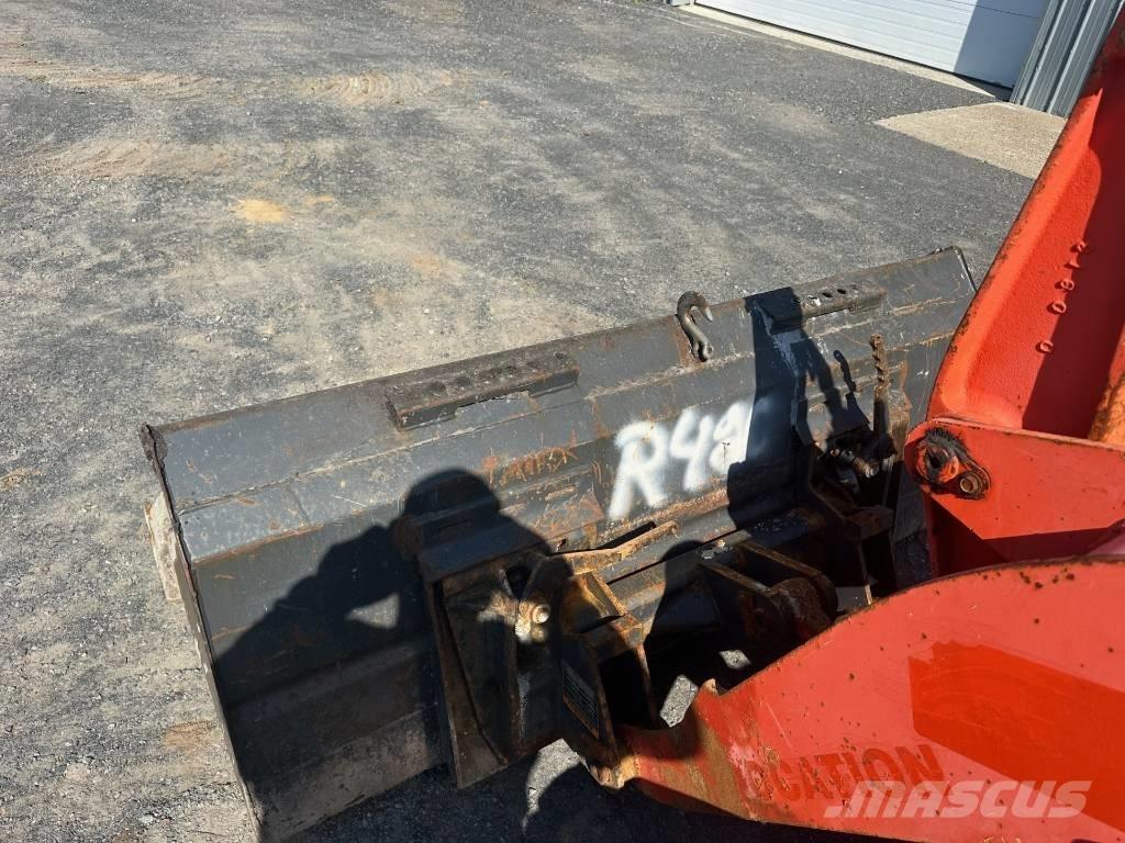 Kubota R 420 S لوادر بعجل
