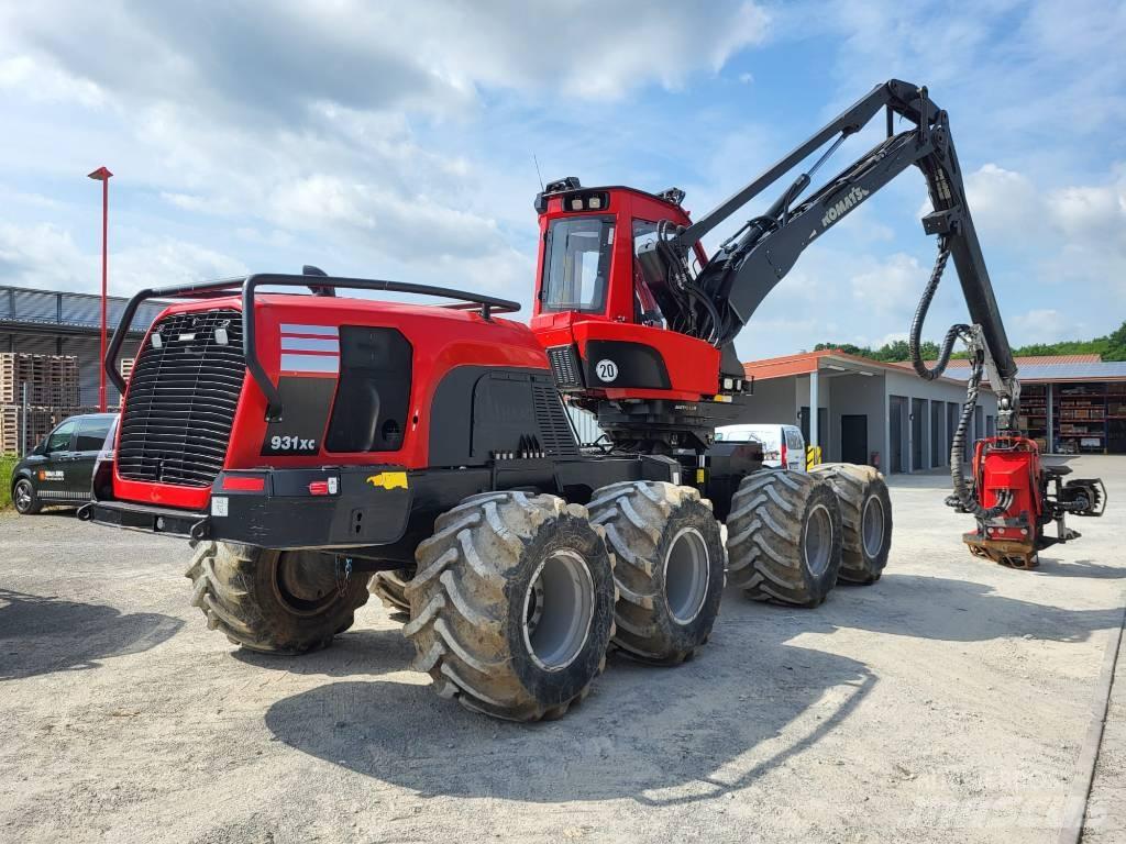 Komatsu 931 XC حصادات