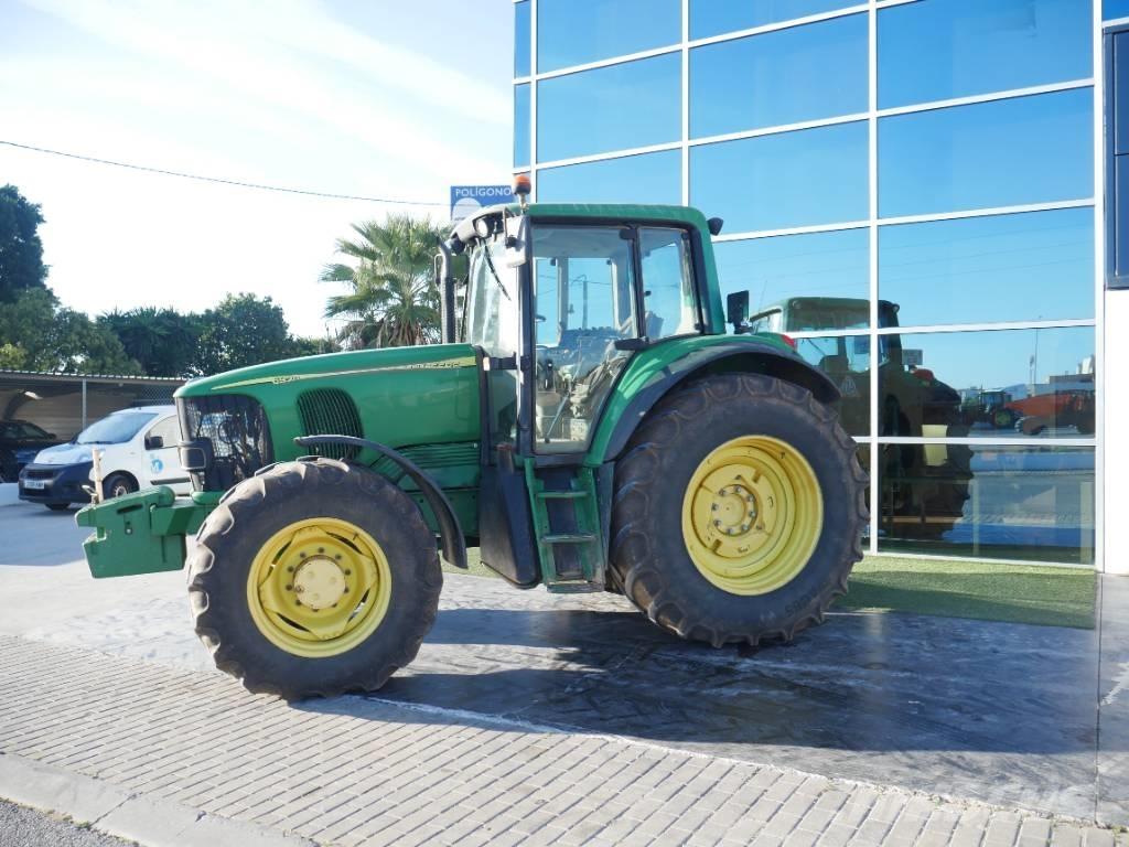 John Deere 6920 الجرارات