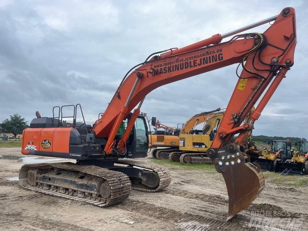 Hitachi ZX 350 LC-6 حفارات زحافة