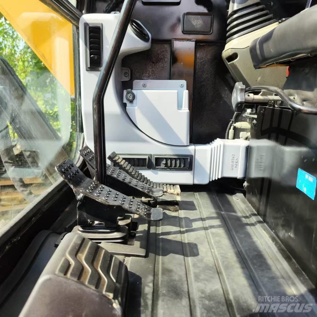 CAT 306 حفارات زحافة