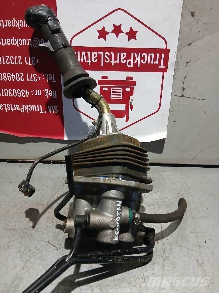 MAN TGA    813260566111 كابينة والداخلية