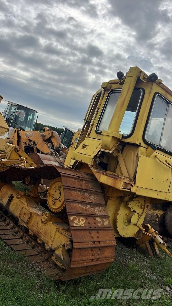 CAT D 4 H هيدروليات