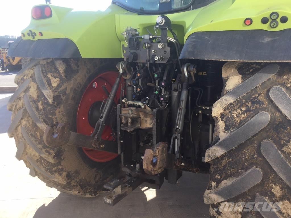 CLAAS ARION 620 الجرارات
