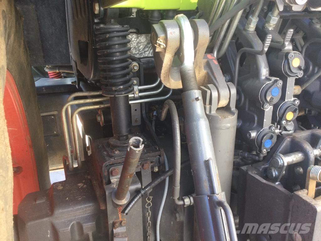 CLAAS ARION 620 الجرارات