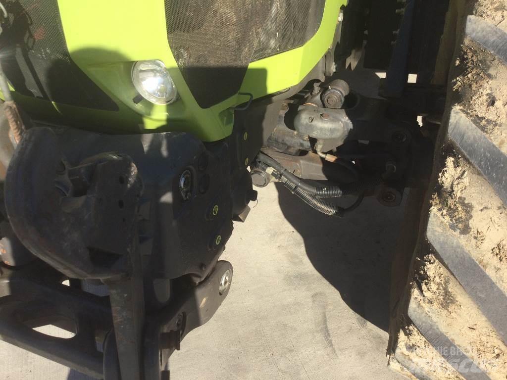 CLAAS ARION 620 الجرارات