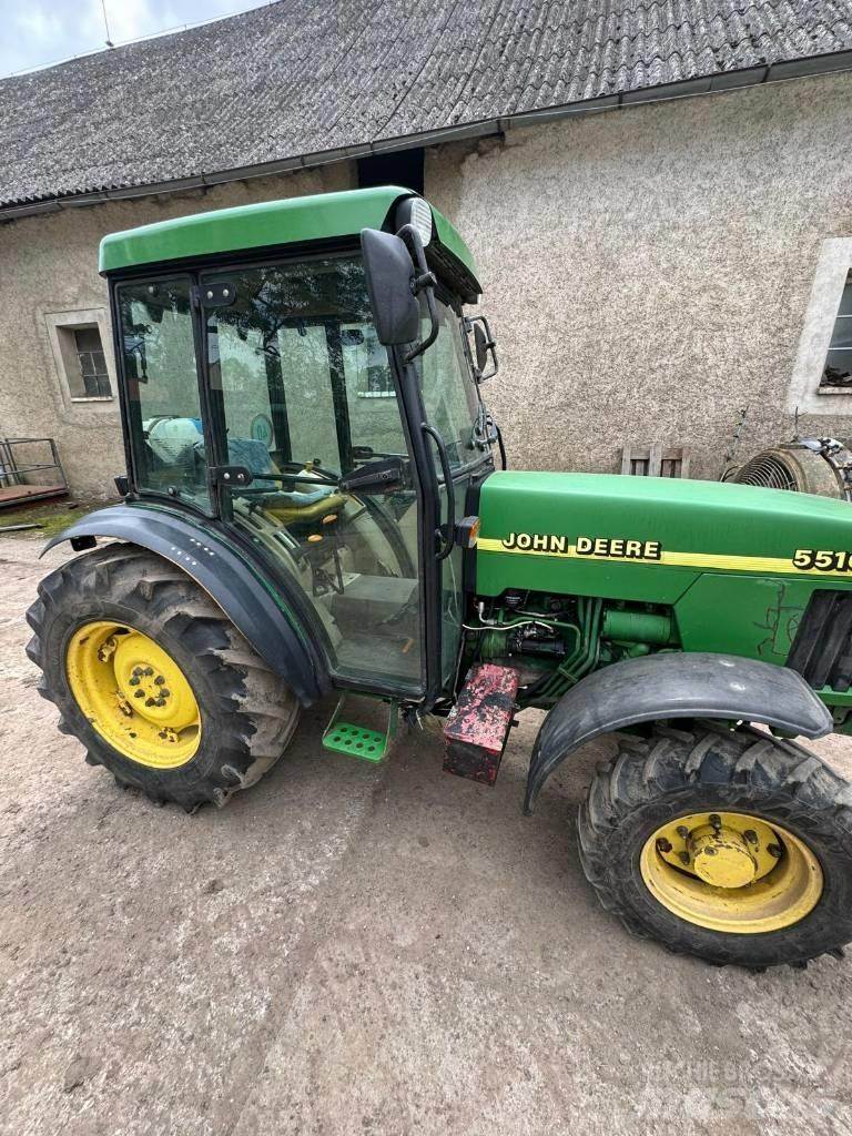 John Deere 5510 N الجرارات