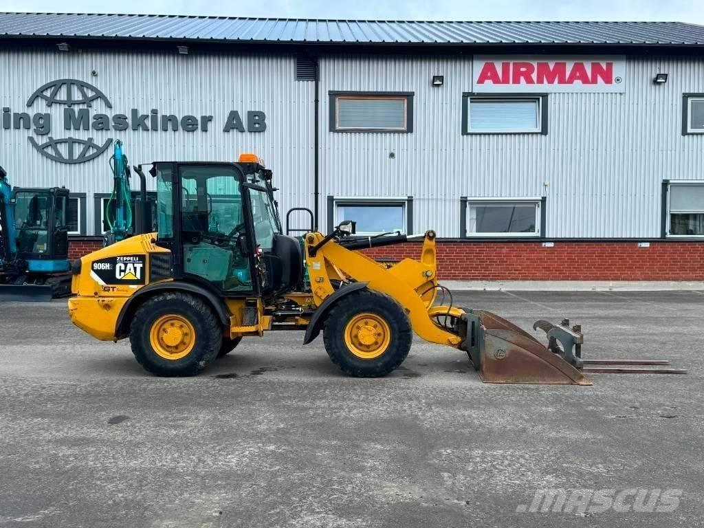 CAT 906 H لوادر بعجل