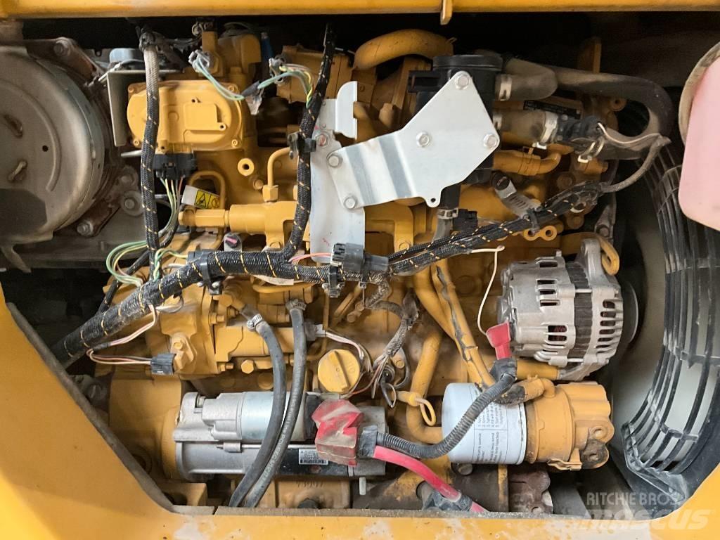CAT 308 E 2 CR حفارات وسط 7 طن - 12 طن
