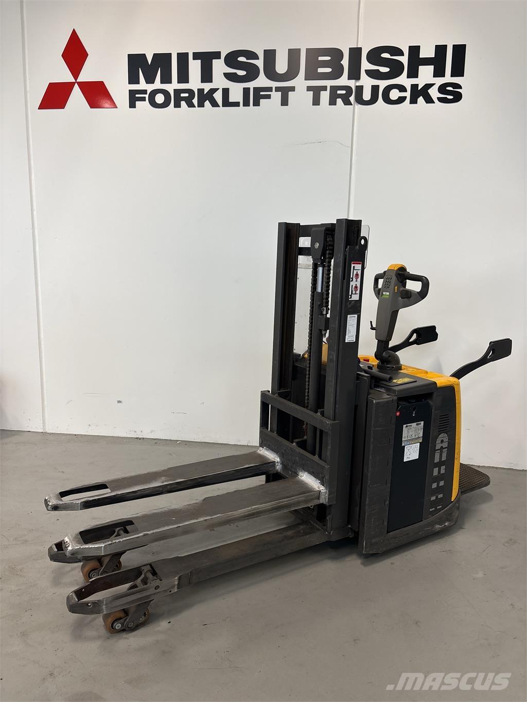 Atlet PDP200 شاحنات مناولة ذاتية الدفع