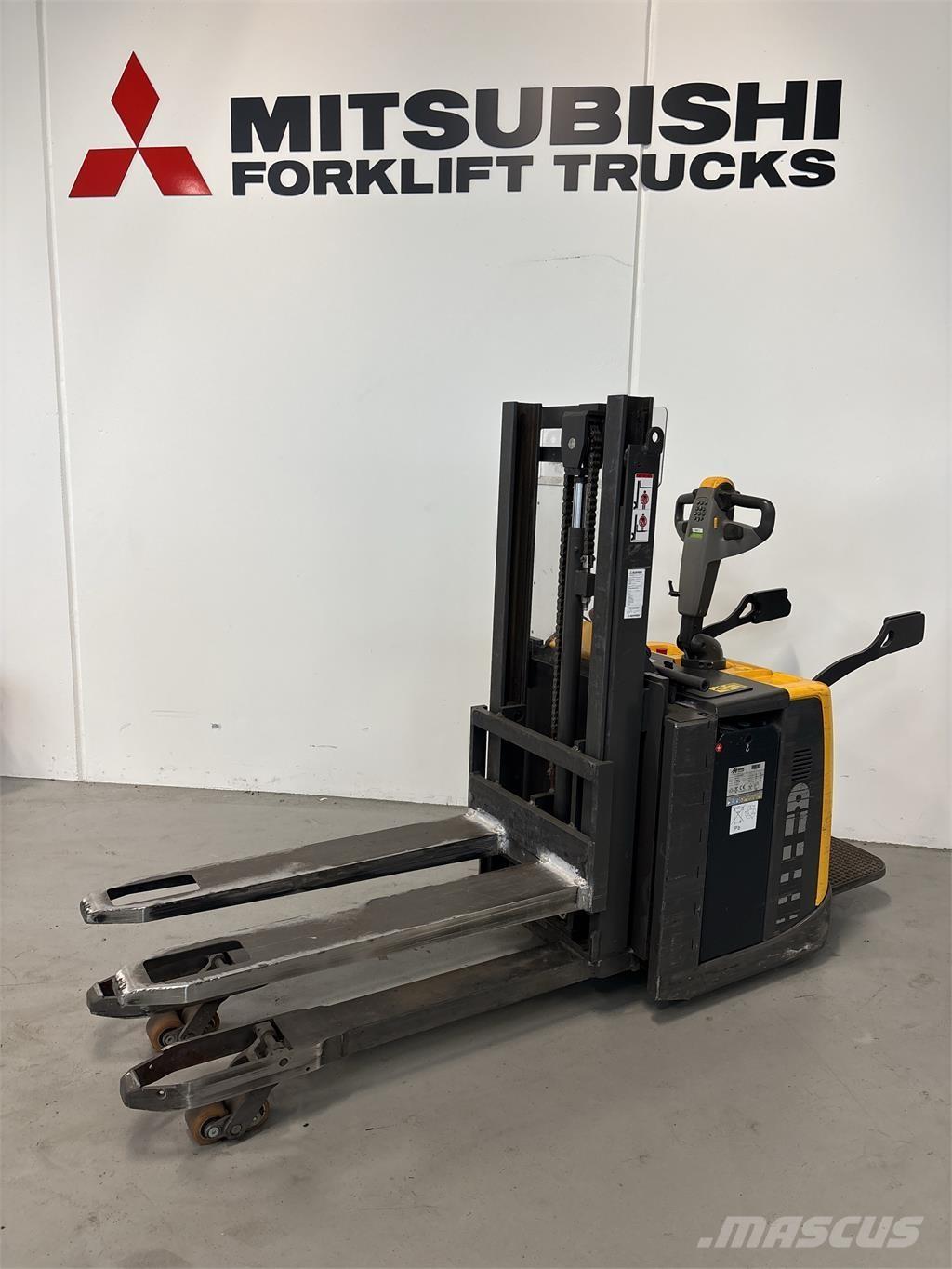 Atlet PDP200 شاحنات مناولة ذاتية الدفع