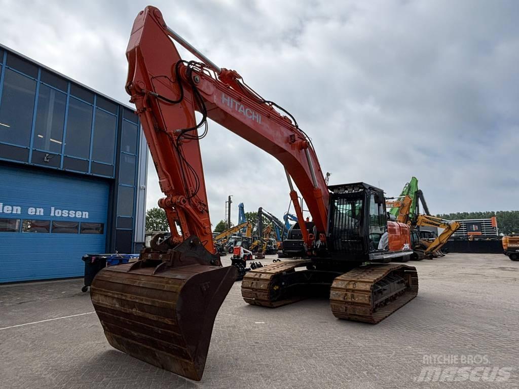 Hitachi ZX 350 LC-6 حفارات زحافة