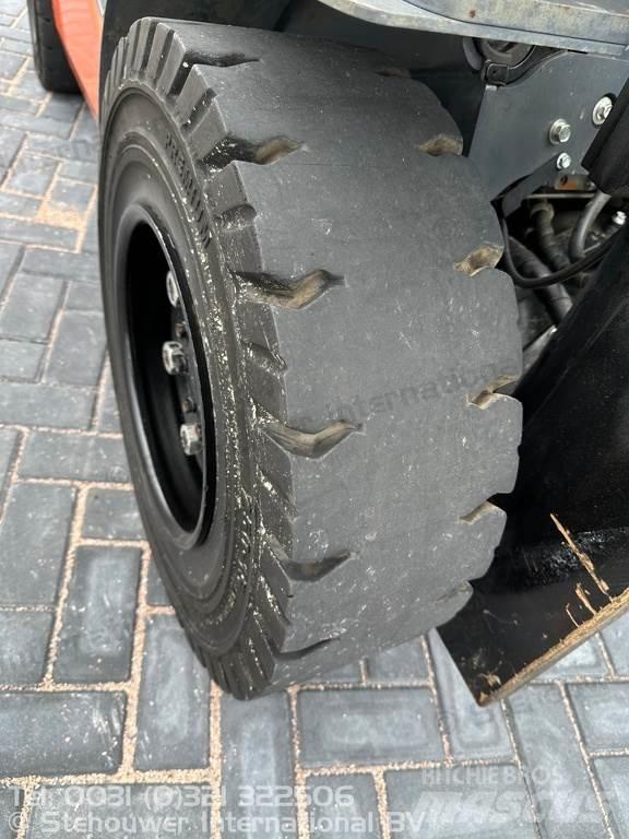 Toyota 02-8FGJF35 شاحنات LPG