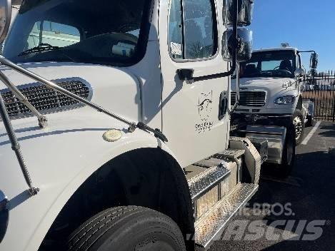 Freightliner M2 وحدات الجر