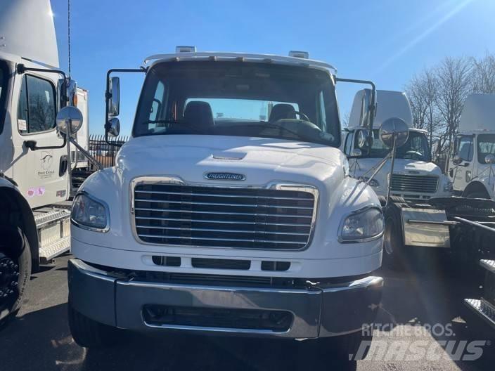 Freightliner M2 وحدات الجر