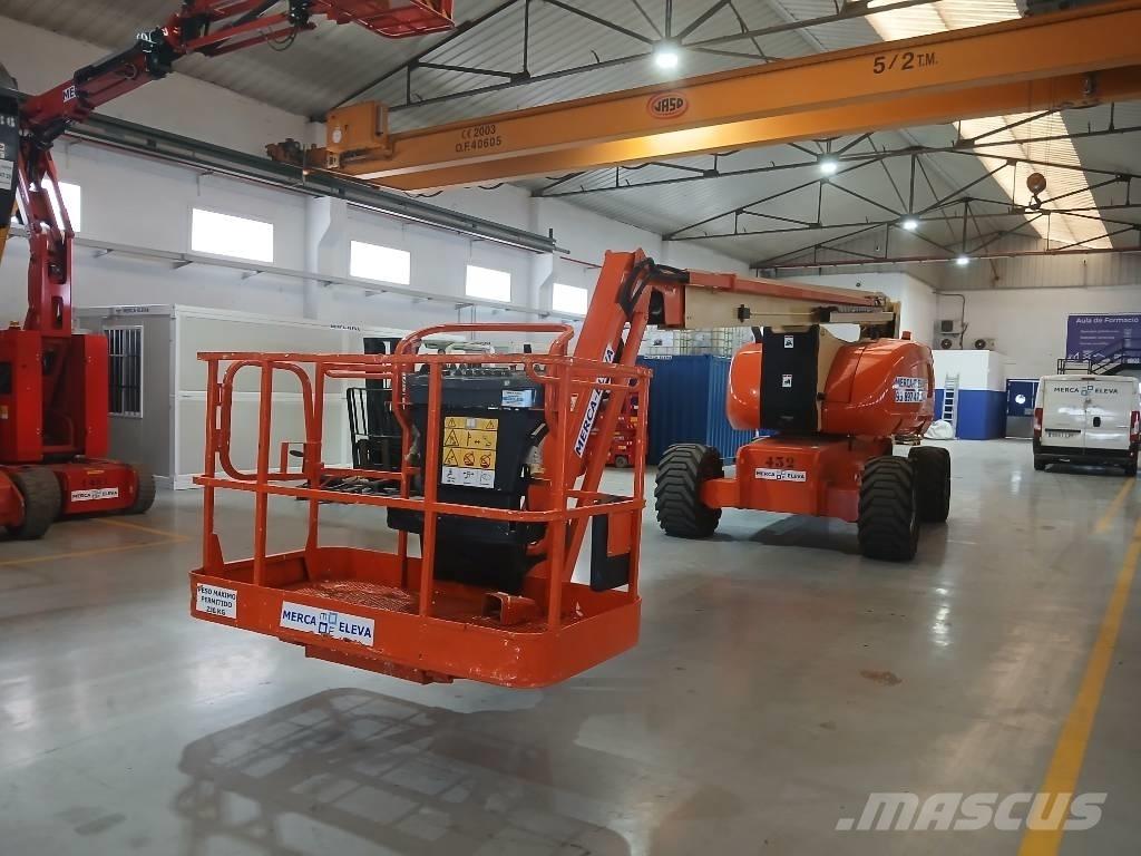 JLG 800 AJ رافعات سلة مفصلية