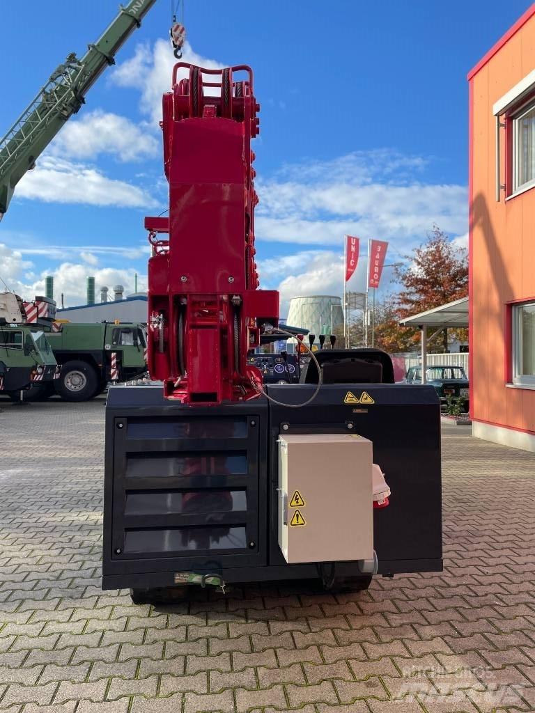 Unic URW-546 رافعات مجنزرة