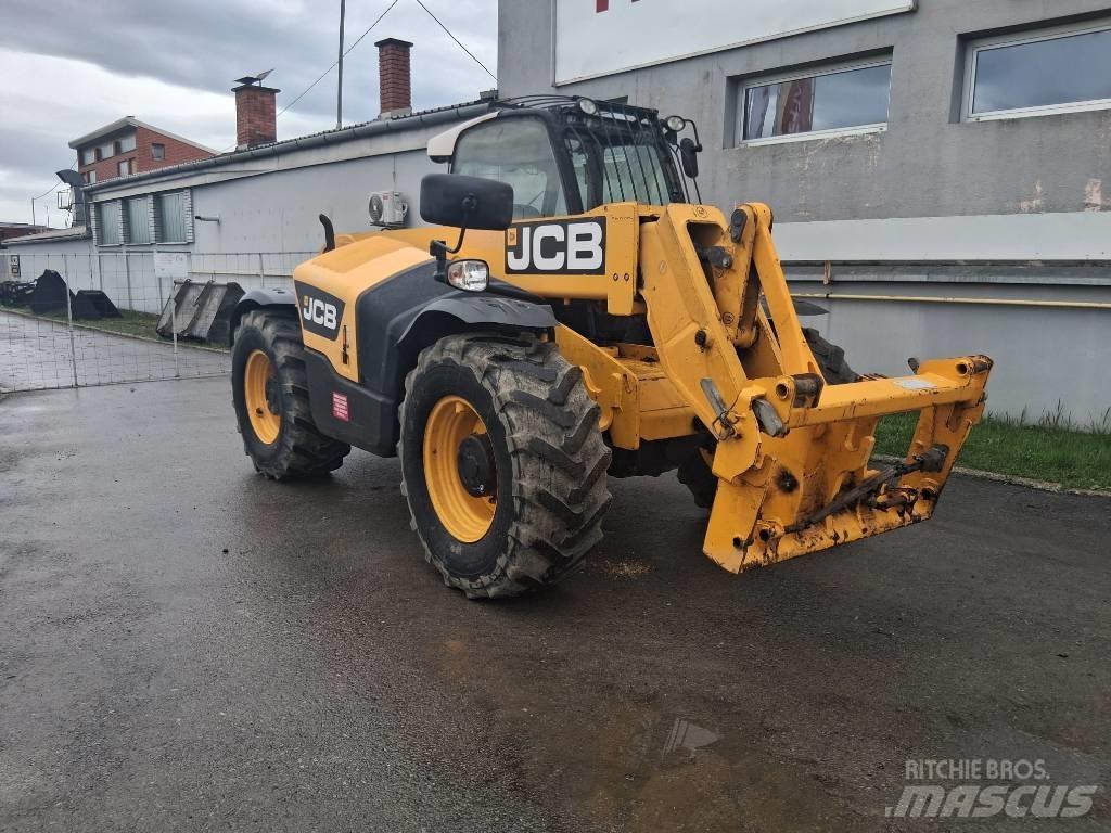 JCB 541-70 Agri Plus معدات مناولة لأغراض الزراعة