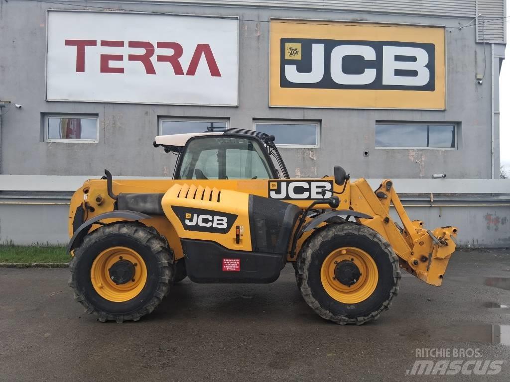 JCB 541-70 Agri Plus معدات مناولة لأغراض الزراعة