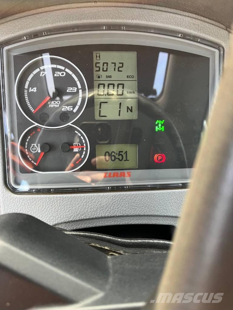 CLAAS Arion 640 CIS الجرارات