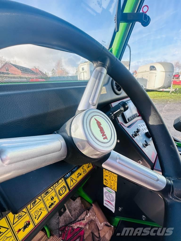 Avant 760 I لوادر متعددة الأغراض