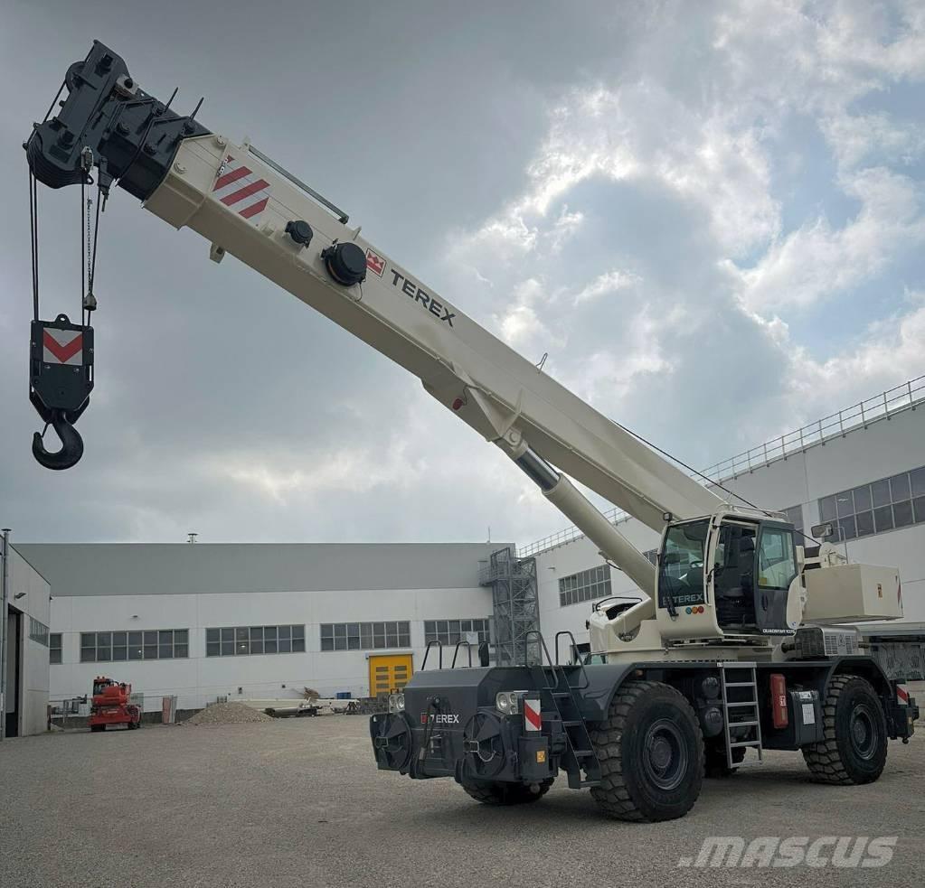 Terex Quadstar 1075 رافعات الطرق الوعرة