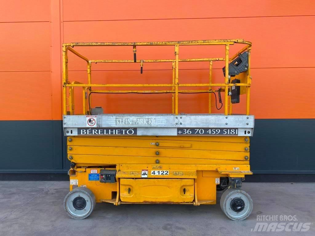 JLG 3246 ES رافعات مقصية الشكل