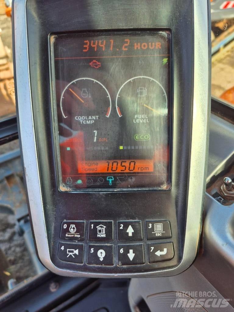 Doosan DX 85 R-3 حفارات وسط 7 طن - 12 طن