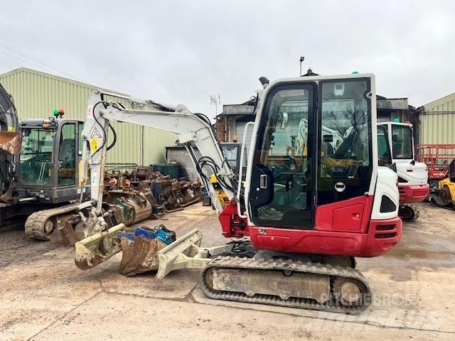 Takeuchi TB 230 حفارات صغيرة أقل من 7 طن (حفارات صغيرة)