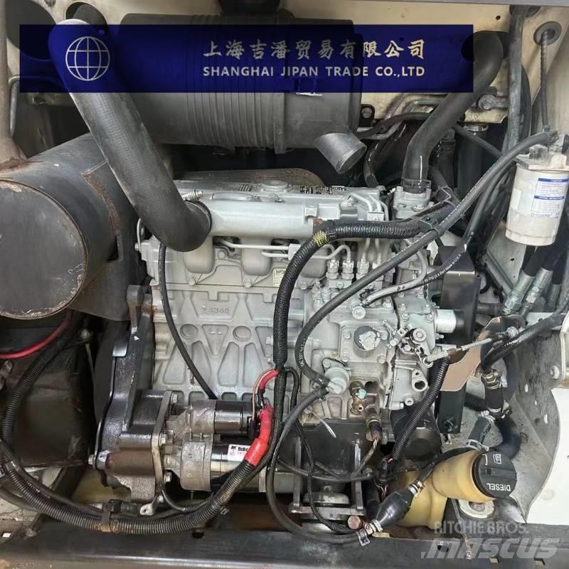 Bobcat s450 لوادر انزلاقية التوجيه