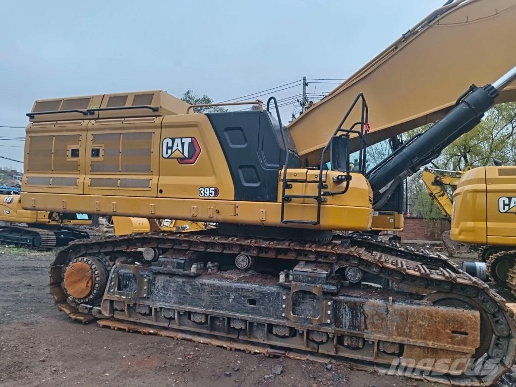 CAT 395 حفارات زحافة