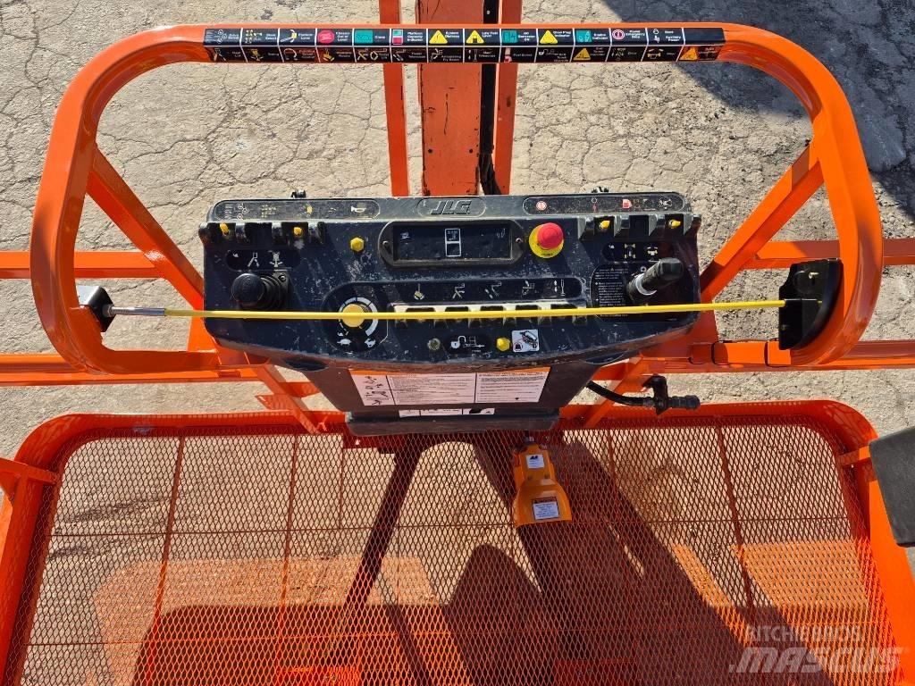 JLG 800 AJ رافعات سلة مفصلية