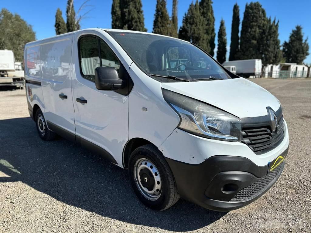 Renault Trafic شاحنة مقفلة