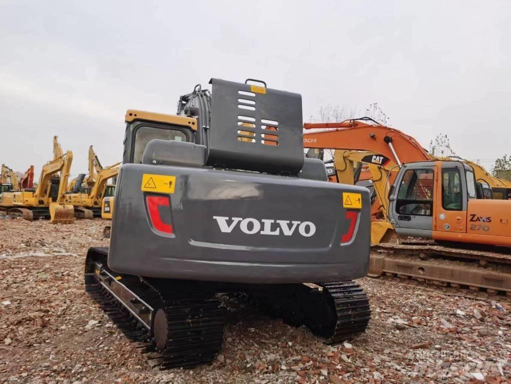 Volvo EC 210 حفارات زحافة