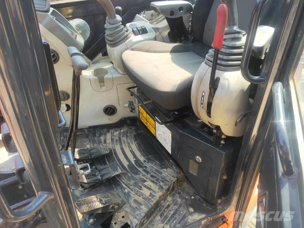 Hitachi ZX55USR-5A حفارات صغيرة أقل من 7 طن (حفارات صغيرة)