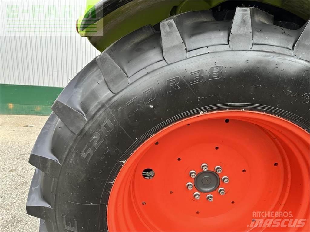 CLAAS arion 460 الجرارات