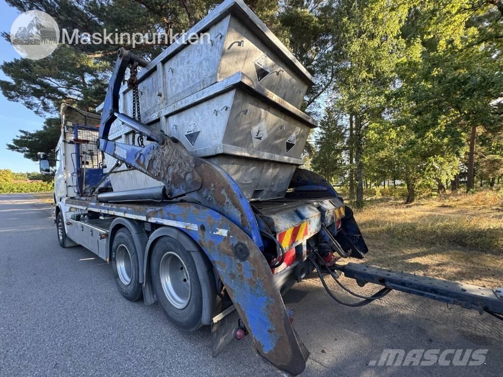 Scania R 560 LB شاحنات لوادر
