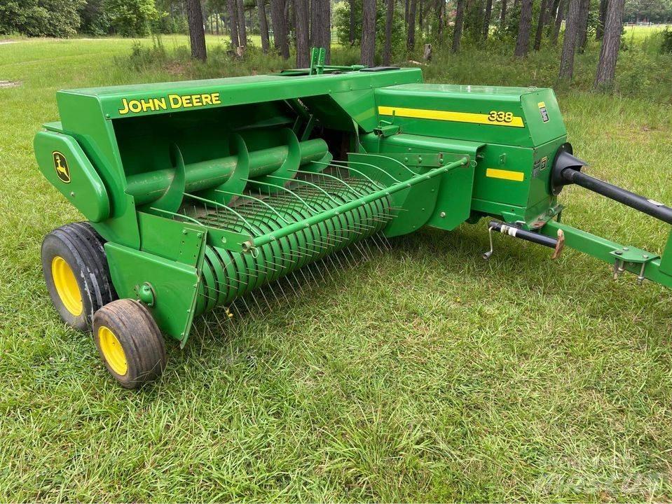 John Deere 338 Baler محزمات مربعة