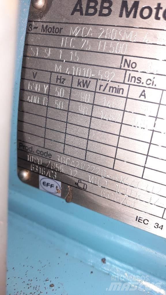 Atlas Copco GA 90 مكابس
