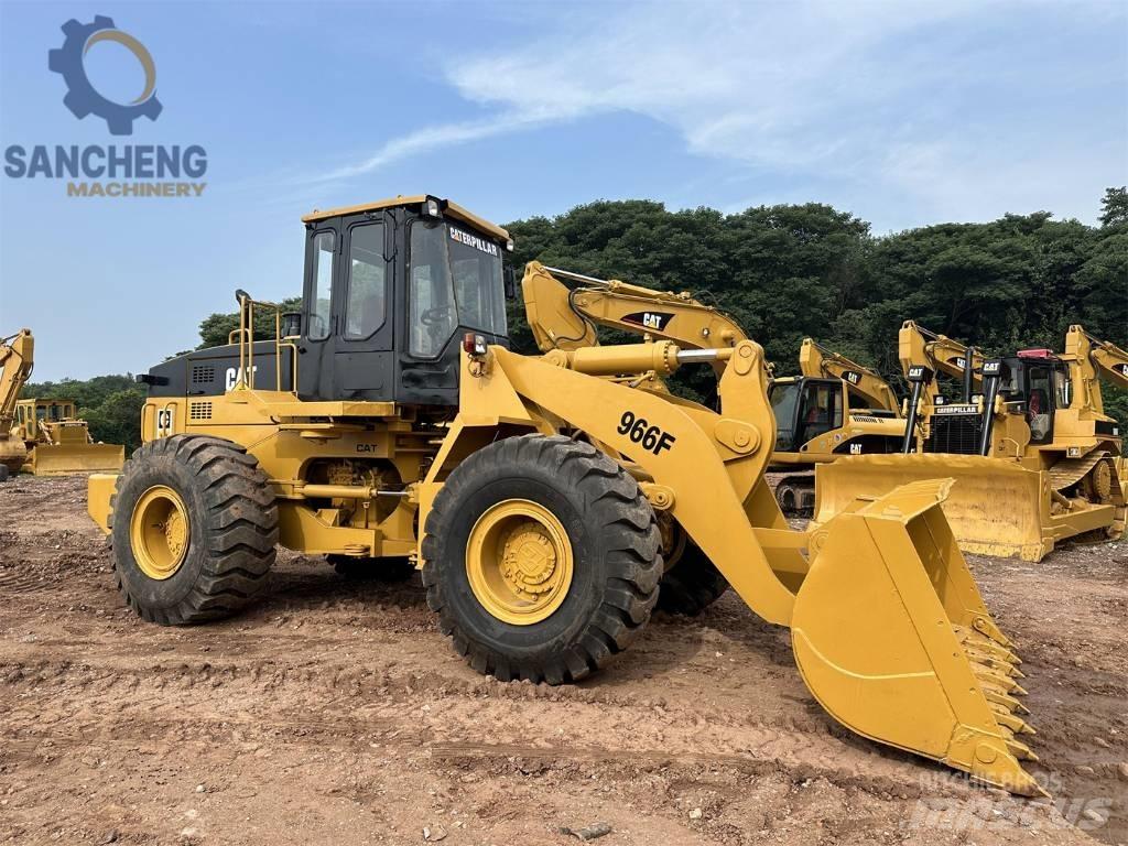 CAT 966 F لوادر بعجل