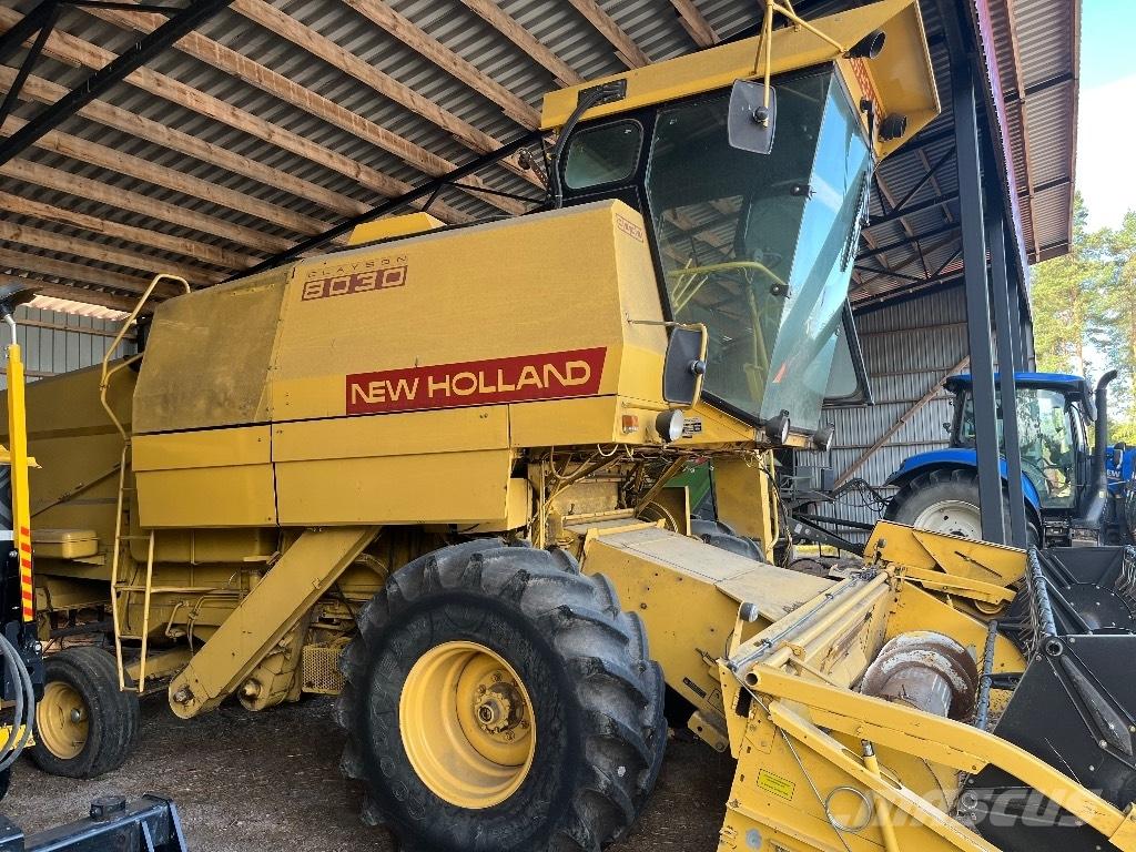 New Holland 8030 حصادات