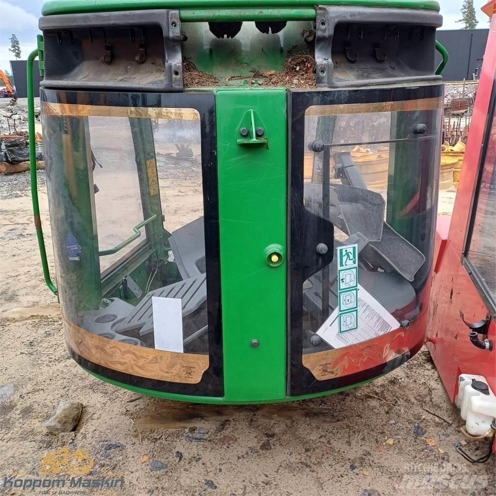 John Deere 1270e كابينة والداخلية