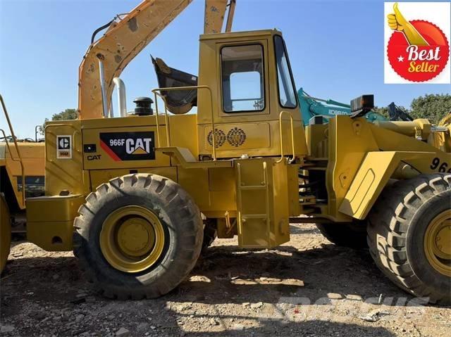 CAT 966 F لوادر بعجل