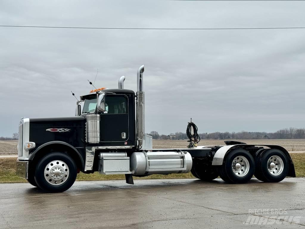 Peterbilt 389 وحدات الجر