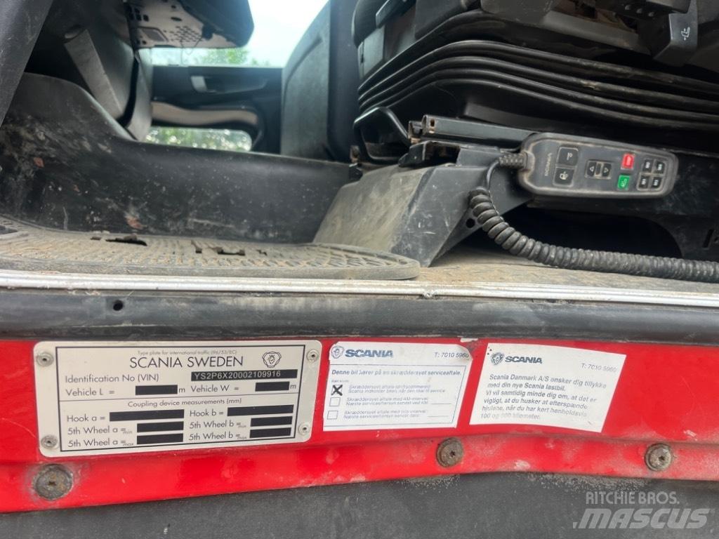 Scania P 320 شاحنات الرافعات الخطافية