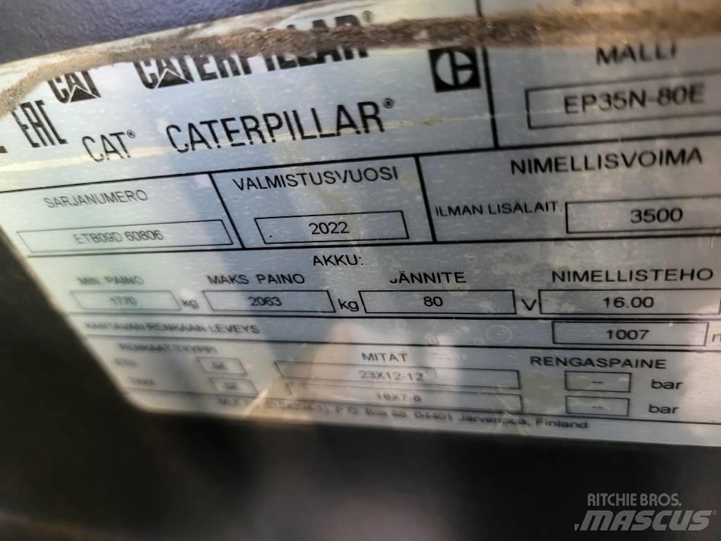 CAT EP35N شاحنات ذات رافعات شوكية تعمل بالكهرباء