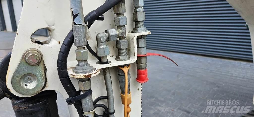 Terex TC 16 حفارات صغيرة أقل من 7 طن (حفارات صغيرة)